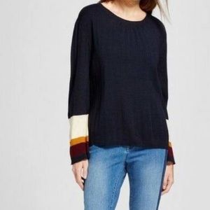 Cliche Women's Color block bell sleevepullover